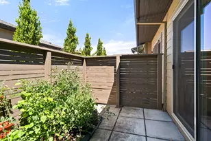 37 N Mountain Ave, Ashland, OR 97520 - Photo 21