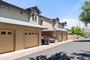 37 N Mountain Ave, Ashland, OR 97520 - Photo 25