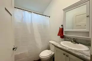 61060 Kings Ln, Bend, OR 97702 - Photo 9