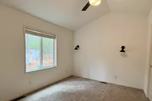61060 Kings Ln, Bend, OR 97702 - Photo 7