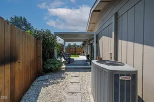 933 Rose Valley Dr, Central Point, OR 97502 - Photo 37