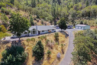 1040 Wards Creek Road, Rogue River, OR 97537 - Photo 1