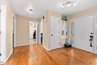1040 Wards Creek Road, Rogue River, OR 97537 - Photo 23