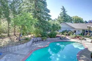 1012 NE Hefley St, Grants Pass, OR 97526 - Photo 55