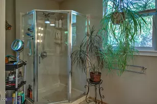 1012 NE Hefley St, Grants Pass, OR 97526 - Photo 23