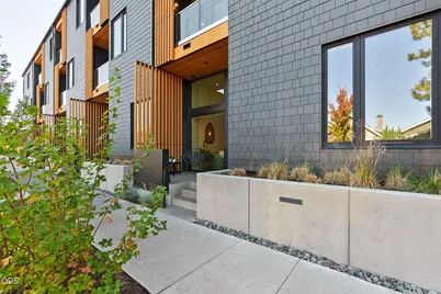 2745 NW Ordway Avenue #205, Bend, OR 97703 - Photo 3