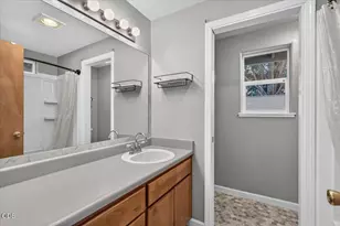 100 Brierwood Dr, Talent, OR 97540 - Photo 11