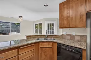 100 Brierwood Dr, Talent, OR 97540 - Photo 3