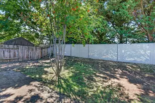 100 Brierwood Dr, Talent, OR 97540 - Photo 23