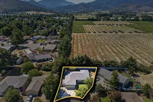 100 Brierwood Dr, Talent, OR 97540 - Photo 27