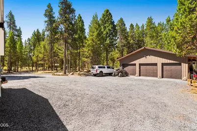 17876 R U Guelfi Road, Bend, OR 97707 - Photo 21