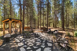 17876 R U Guelfi Rd, Bend, OR 97707 - Photo 19