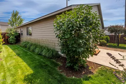 63205 NE Jimbo Lane, Bend, OR 97701 - Photo 17