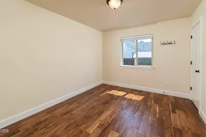63205 NE Jimbo Lane, Bend, OR 97701 - Photo 9
