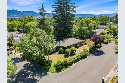 2516 Sandy Terrace, Medford, OR 97504 - Photo 43