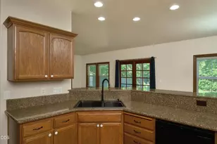 238 Fieldbrook Ct, Medford, OR 97504 - Photo 19