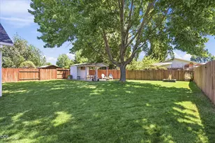 629 Glenn Way, Central Point, OR 97502 - Photo 27