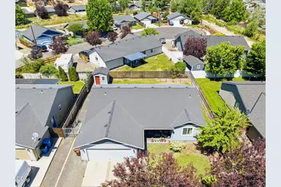 747 NE Black Bear Street, Prineville, OR 97754 - Photo 33