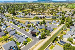 747 NE Blackbear St, Prineville, OR 97754 - Photo 39