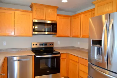 2750 SW Mistybrook Drive, Grants Pass, OR 97527 - Photo 5