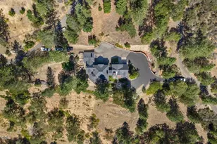 4303 Tami Ln, Central Point, OR 97502 - Photo 47