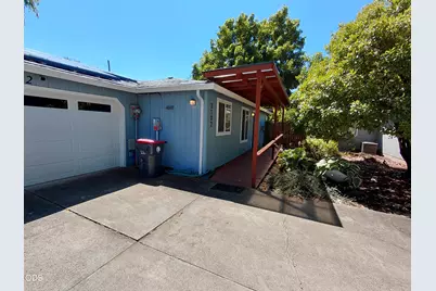 3102 Cody Street, Medford, OR 97504 - Photo 3