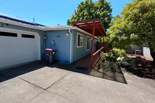 3102 Cody St, Medford, OR 97504 - Photo 3