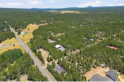 17043 Elsinore Road, Bend, OR 97707 - Photo 19