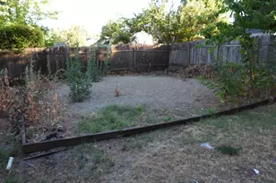 130 Sharon Dr, Phoenix, OR 97535 - Photo 13