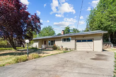 130 Sharon Drive, Phoenix, OR 97535 - Photo 1