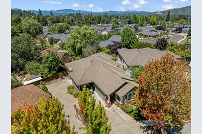 830 SW Bryn Court, Grants Pass, OR 97527 - Photo 19