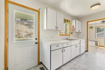 2345 California Avenue, Klamath Falls, OR 97601 - Photo 13