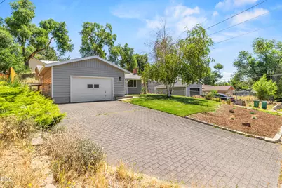 2345 California Avenue, Klamath Falls, OR 97601 - Photo 3