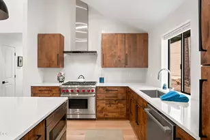 57448 Quartz Mountain Ln, Sunriver, OR 97707 - Photo 5