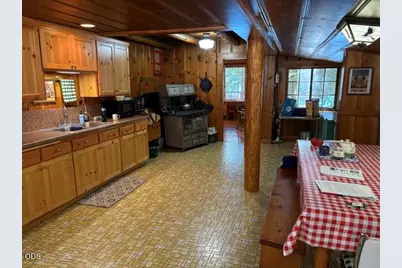 22862 Hwy 58, Crescent Lake, OR 97733 - Photo 13