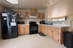2241 Greensprings Dr, Klamath Falls, OR 97601 - Photo 11