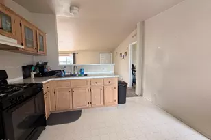 2241 Greensprings Dr, Klamath Falls, OR 97601 - Photo 13