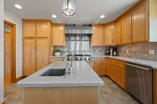 4211 NW Lower Village Rd, Bend, OR 97703 - Photo 23