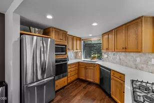 17750 W Core Rd, Sunriver, OR 97707 - Photo 9