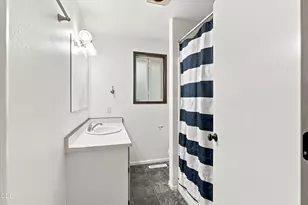 2721 Howard Ave, Medford, OR 97501 - Photo 17