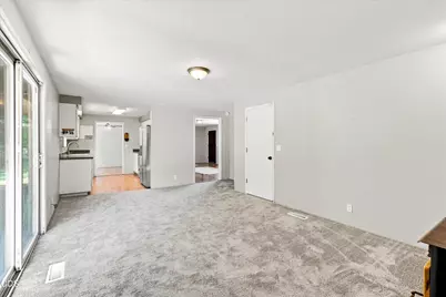 2721 Howard Avenue, Medford, OR 97501 - Photo 11
