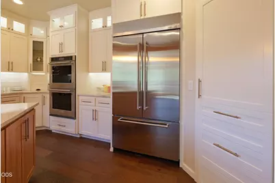 1600 N Second Avenue, Gold Hill, OR 97525 - Photo 15
