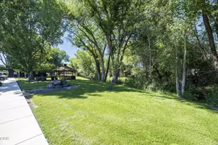 1670 SE Mountain View Dr, Prineville, OR 97754 - Photo 5