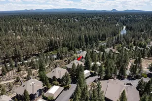 19717 SW Mount Bachelor Dr, Bend, OR 97702 - Photo 3