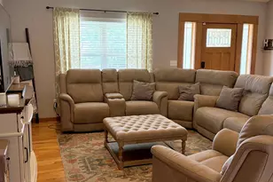 918 Win Way, Eagle Point, OR 97524 - Photo 3