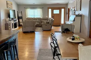 918 Win Way, Eagle Point, OR 97524 - Photo 3