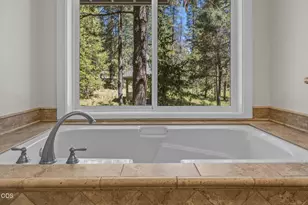 56832 Besson Rd, Bend, OR 97707 - Photo 19