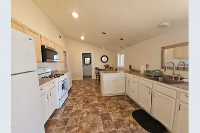 1215 NE 6th Street, Grants Pass, OR 97526 - Photo 25