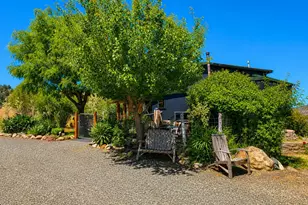 27710 Picnic Creek Rd, Mount Vernon, OR 97865 - Photo 5