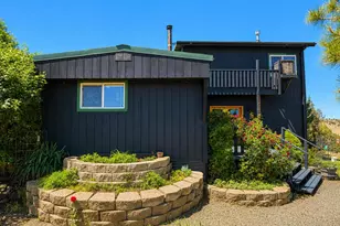 27710 Picnic Creek Rd, Mount Vernon, OR 97865 - Photo 7